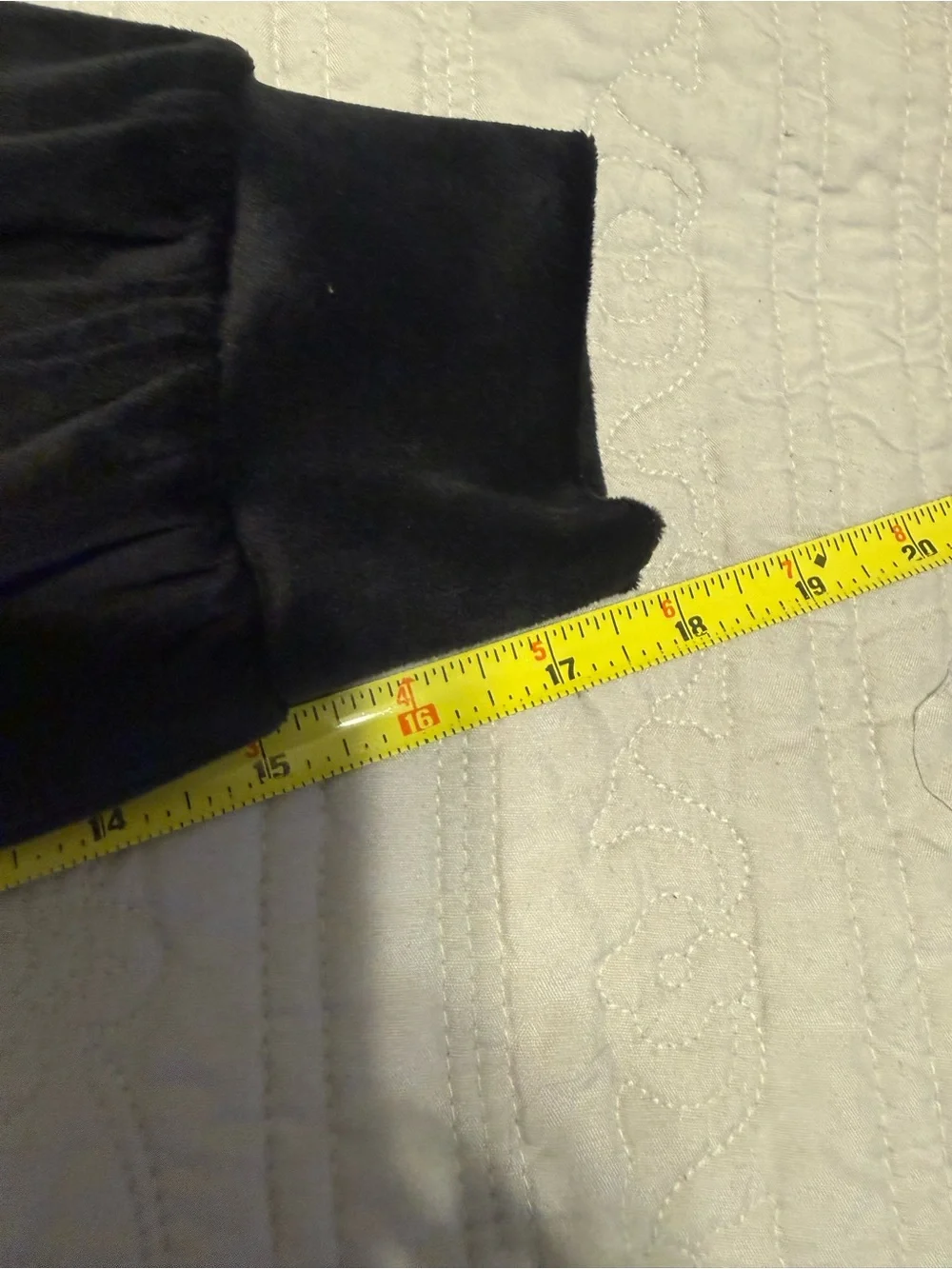 LOFT Black Velvet Velour Puff Sleeve Top Women’s Medium